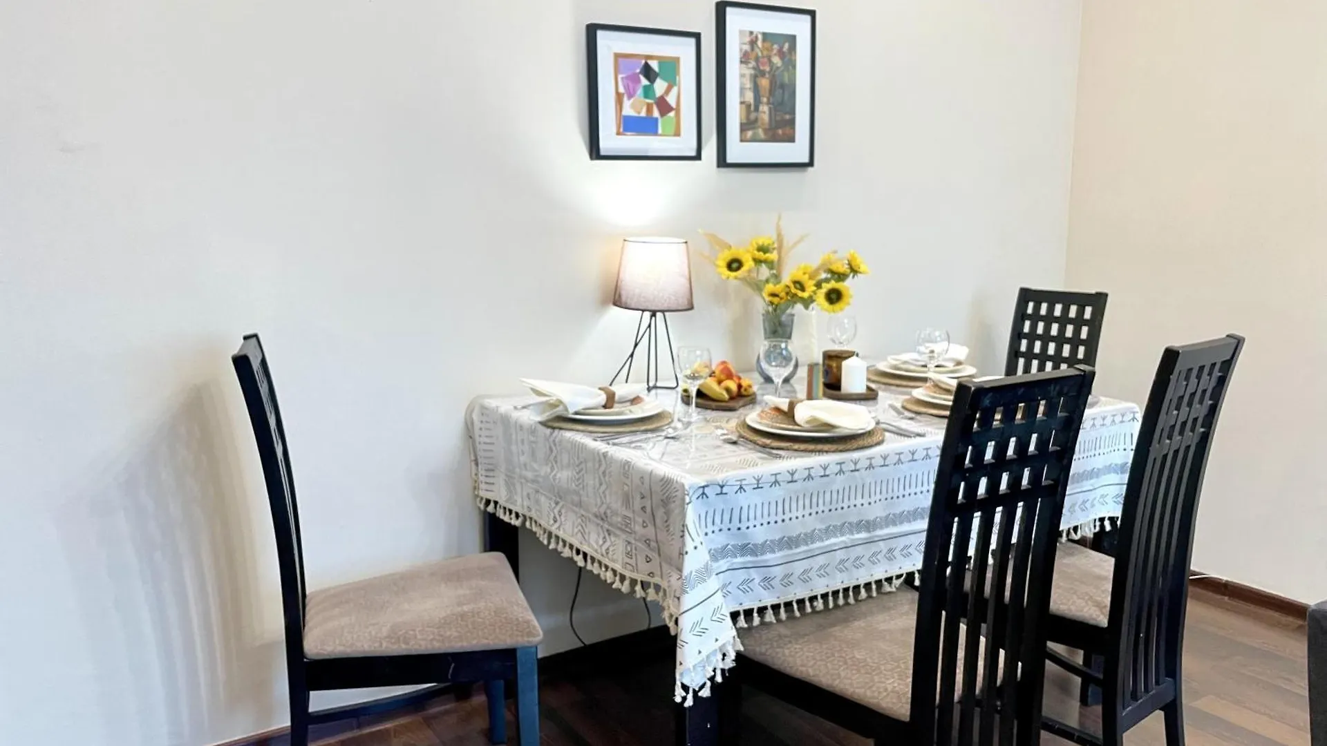 Уютная Квартира На Абая Almaty Apartment